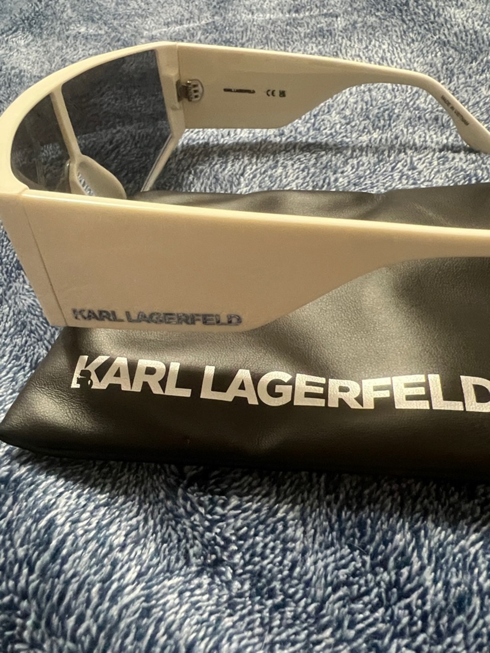 Karl Lagerfeld White Frame Shield Sunglasses with Gray Lens NWOT - Picture 6 of 6